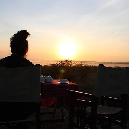 Osero Serengeti Luxury Tented Camp Banagi Exterior foto