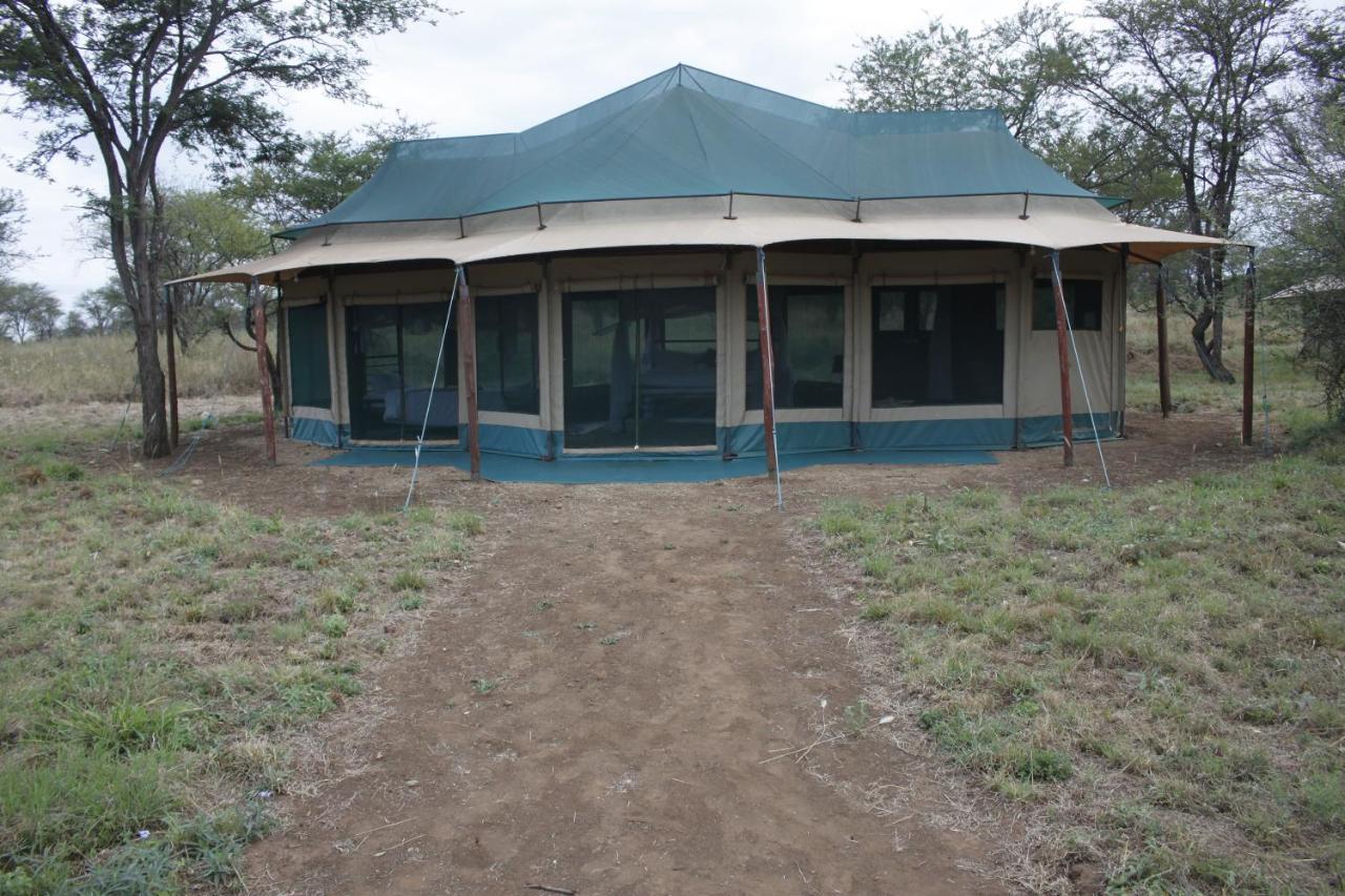 Osero Serengeti Luxury Tented Camp Banagi Exterior foto