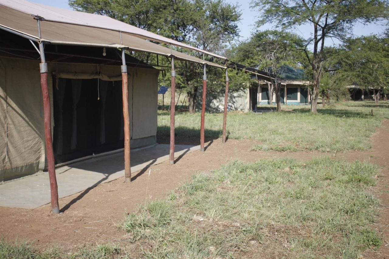 Osero Serengeti Luxury Tented Camp Banagi Exterior foto